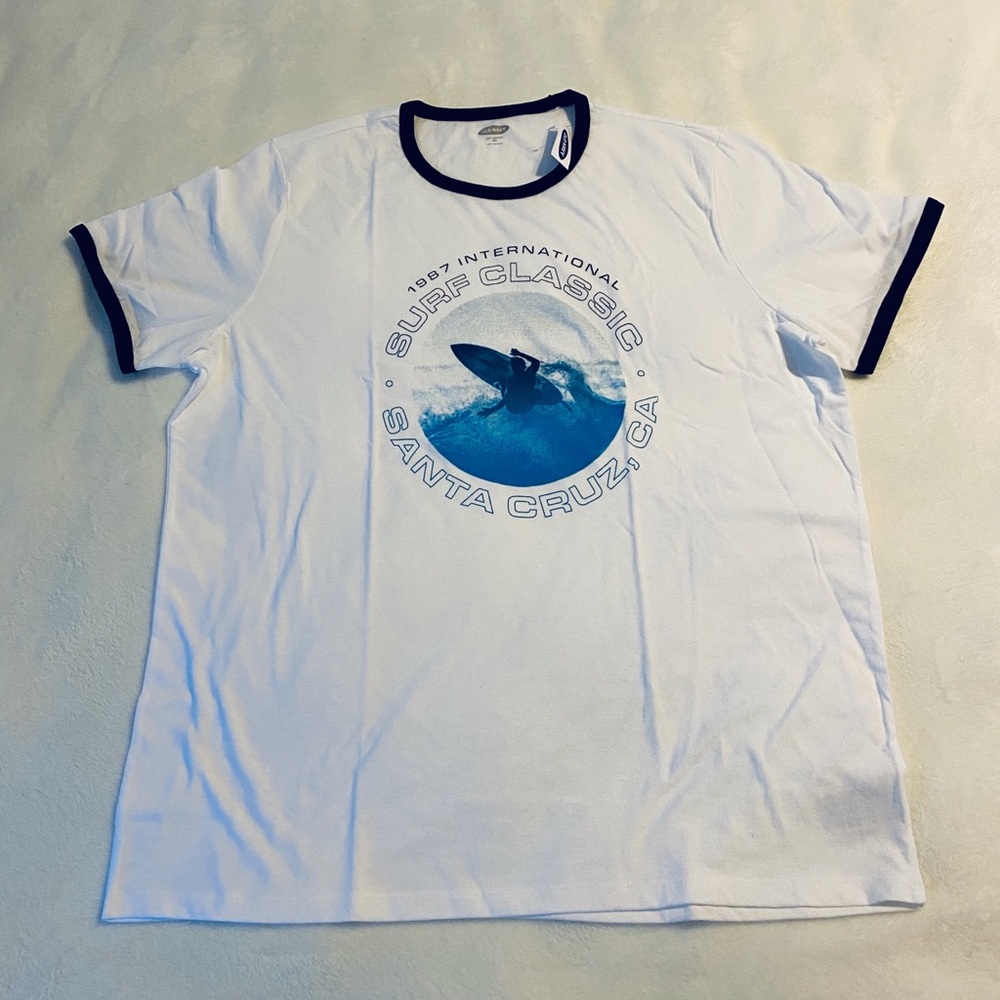 Old Navy T-shirt